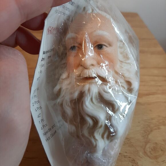 Vtg 1999 Premier Porcelain 3.5" Santa Head & Hands #10652 sealed + 2nd set - Picture 3 of 10